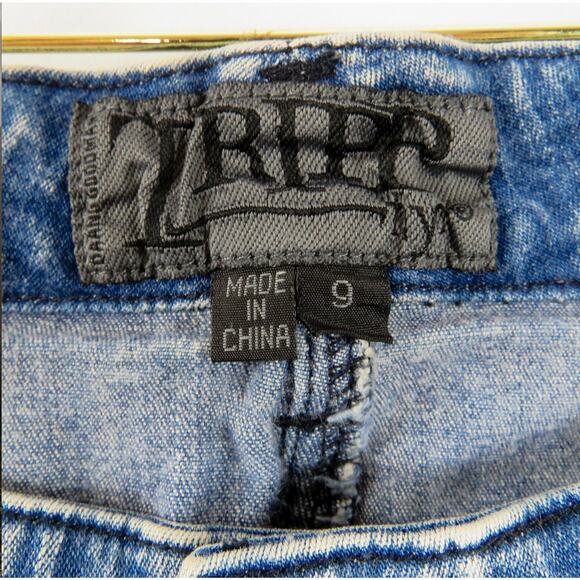 Hot Topic Tripp NYC Acid Wash Skinny Jeans Studded Size 9 Waist 29" - Picture 7 of 7